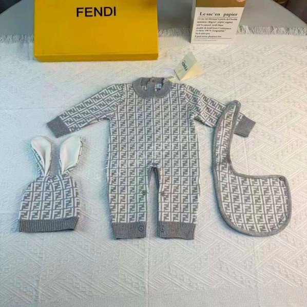 Боди Fendi