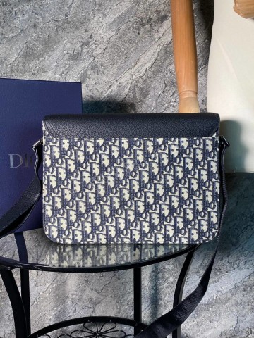 Сумка-мессенджер Dior