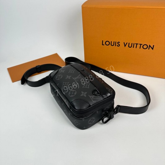 Сумка-мессенджер Louis Vuitton