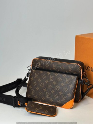 Сумка-мессенджер Louis Vuitton