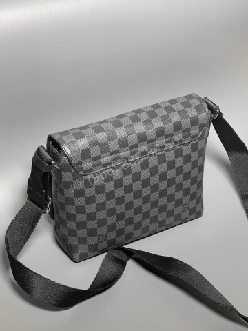 Сумка-мессенджер Louis Vuitton