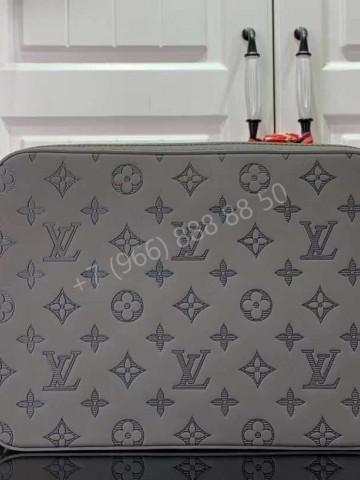 Сумка-мессенджер Louis Vuitton