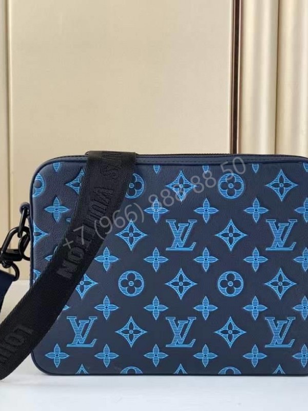 Сумка-мессенджер Louis Vuitton