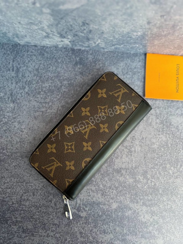 Кошелек Louis Vuitton