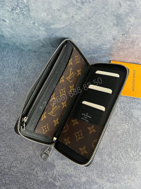 Кошелек Louis Vuitton