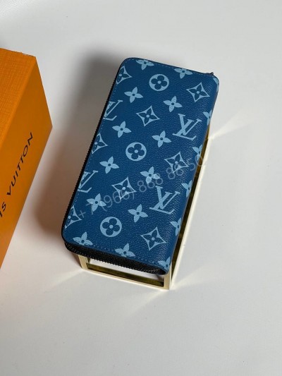 Кошелек Louis Vuitton