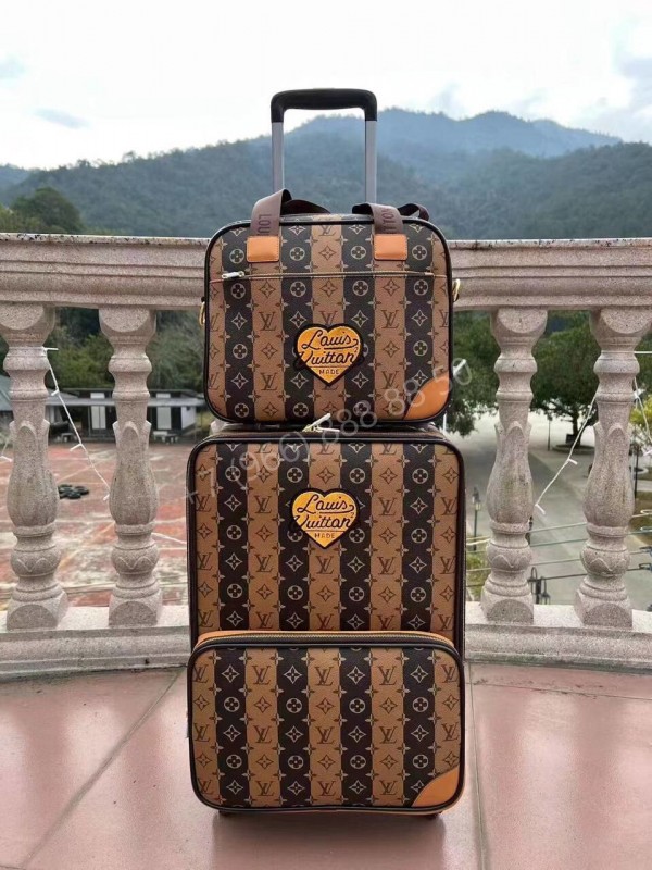 Комплект Louis Vuitton