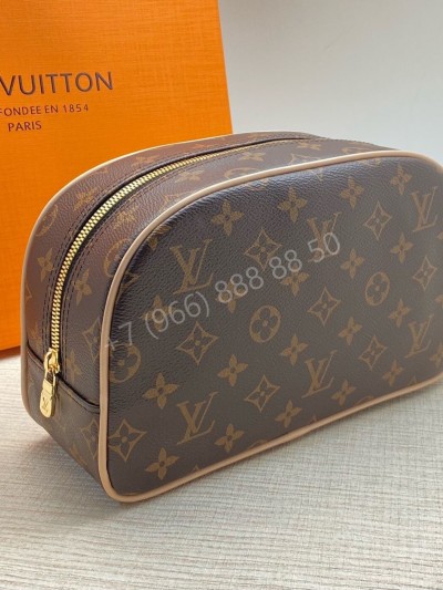 Несессер Louis Vuitton