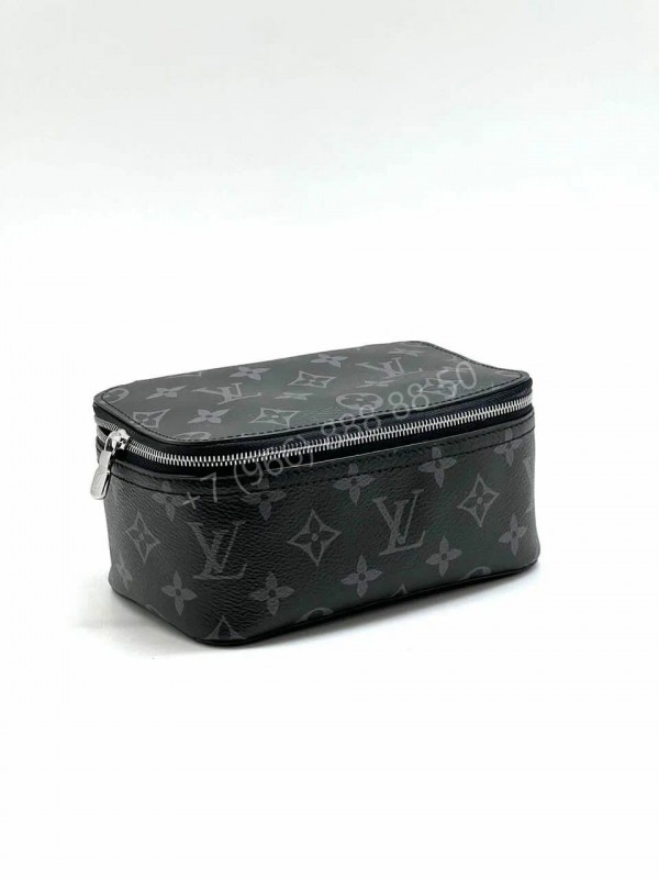 Несессер Louis Vuitton