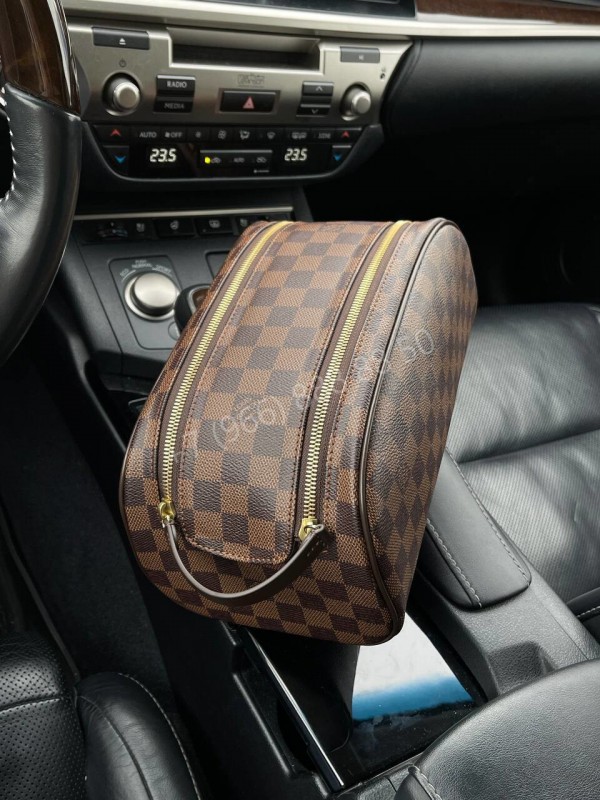 Несессер Louis Vuitton