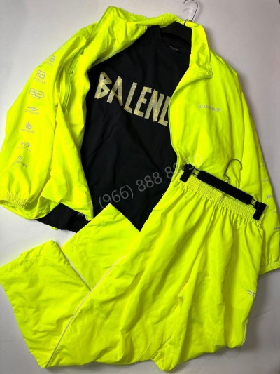 Костюм Balenciaga