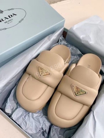 Мюли Prada