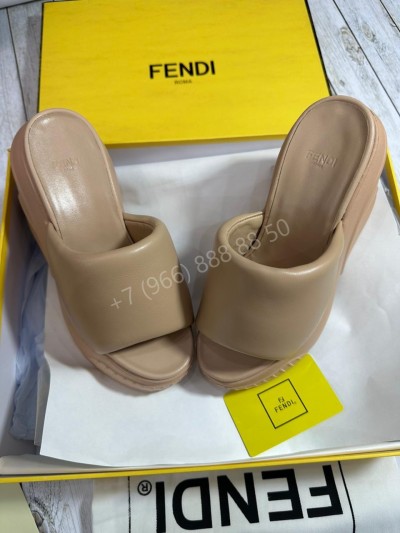 Сабо Fendi