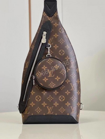 Сумка-слинг Louis Vuitton