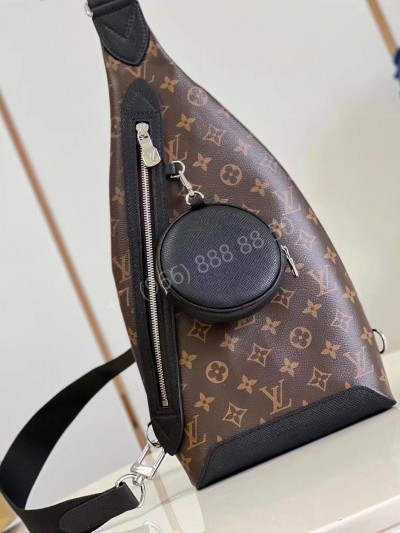 Сумка-слинг Louis Vuitton