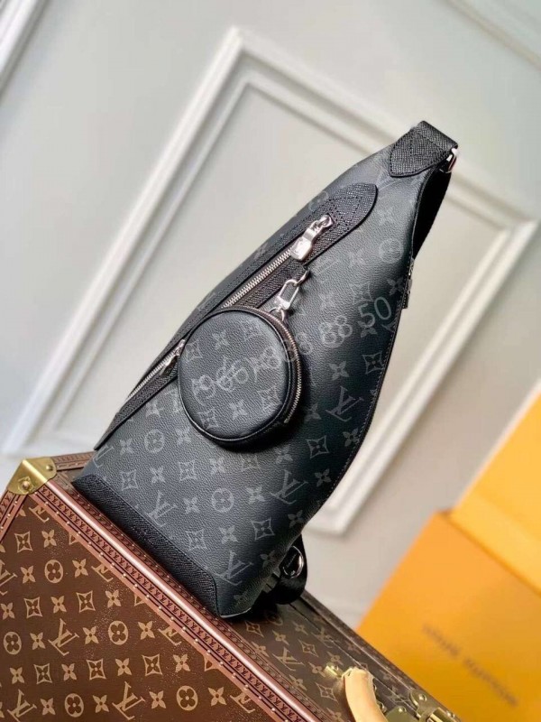 Сумка-слинг Louis Vuitton