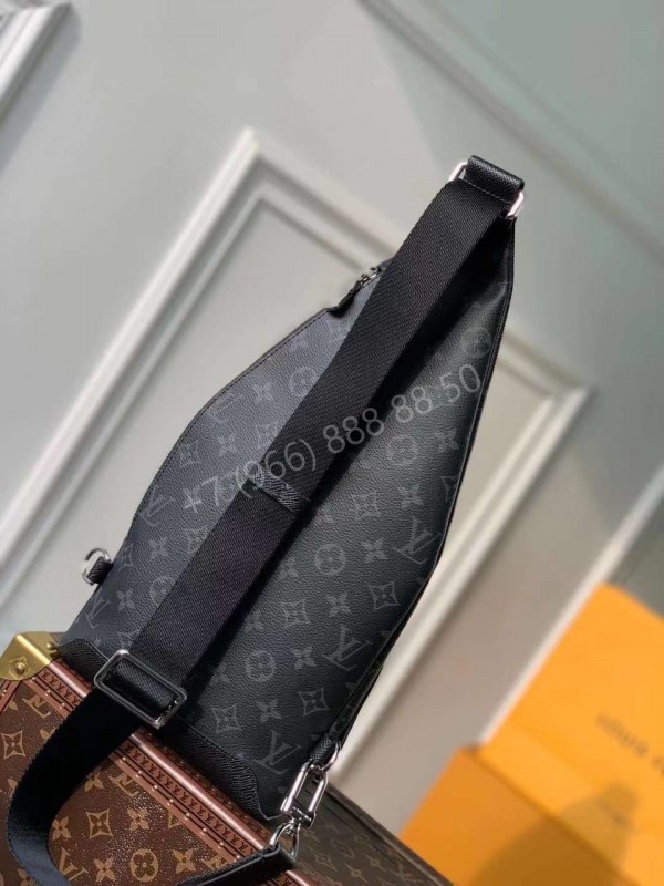 Сумка-слинг Louis Vuitton