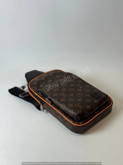 Сумка-слинг Louis Vuitton