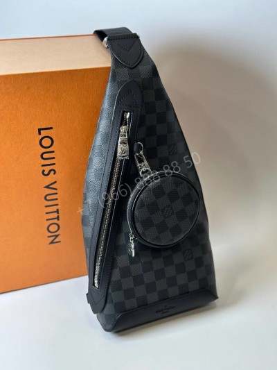 Сумка-слинг Louis Vuitton