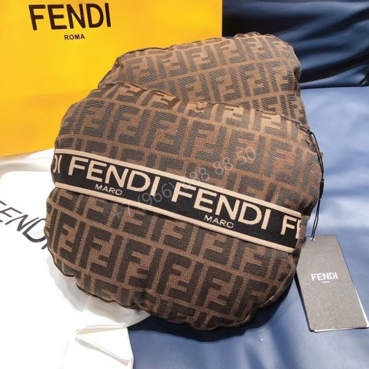 Подушки Fendi 2 шт.