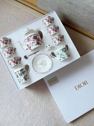 Чайный сервиз Dior