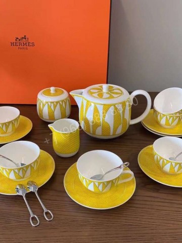 Столовый сервиз Hermes