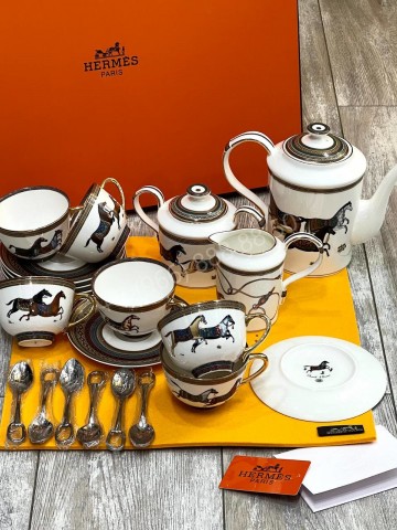 Столовый сервиз Hermes