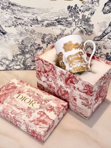Кружка Dior