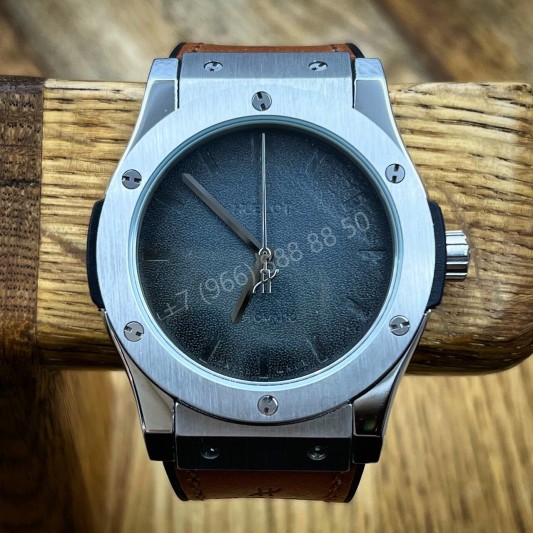 Часы Hublot