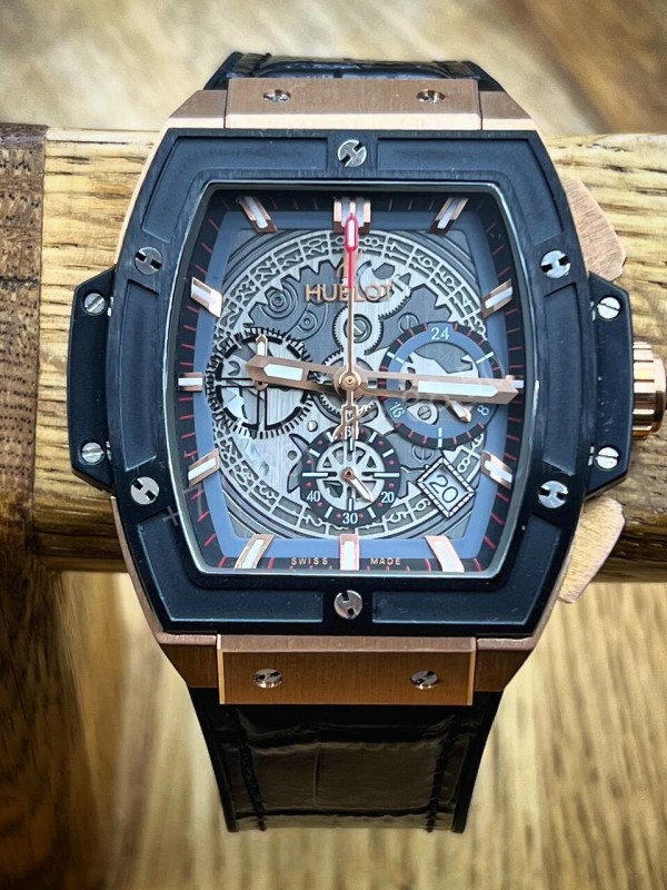 Часы Hublot