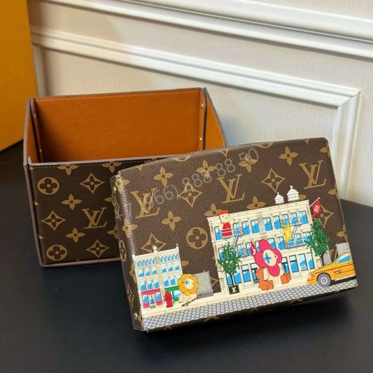 Коробка Louis Vuitton