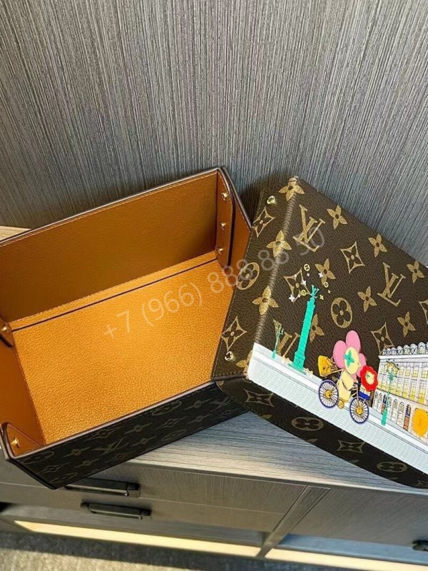 Коробка Louis Vuitton