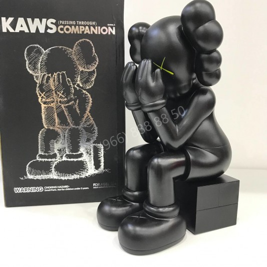 Фигурка Kaws