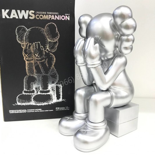 Фигурка Kaws