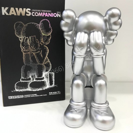 Фигурка Kaws