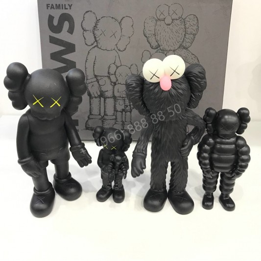 Фигурка Kaws