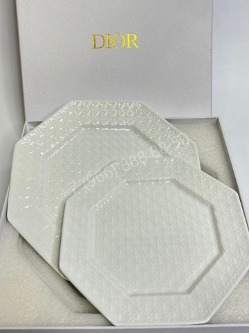 Набор тарелок Dior