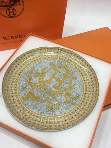 Тарелка Hermes