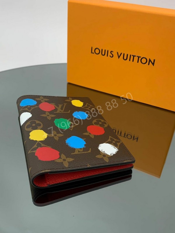 Обложка на паспорт Louis Vuitton