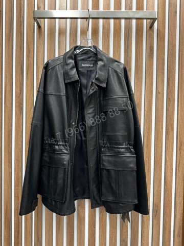 Кожаная куртка Balenciaga