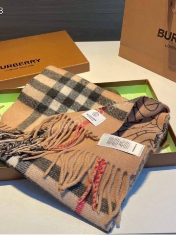 Шарф Burberry