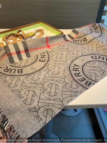Шарф Burberry