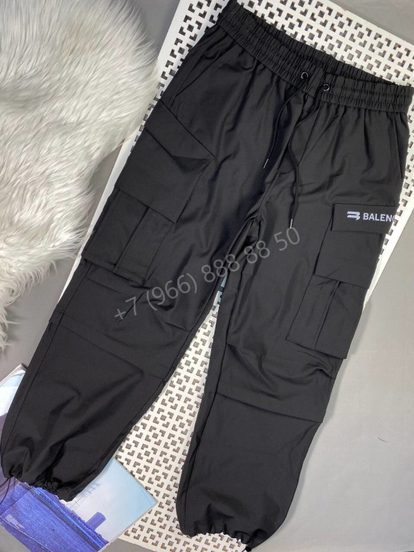 Спортивные штаны Balenciaga