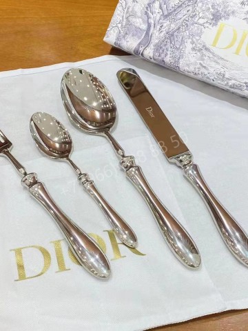 Набор столовых приборов Dior
