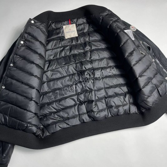 Бомбер Moncler