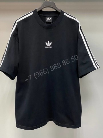 Футболка Balenciaga
