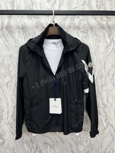 Ветровка Moncler