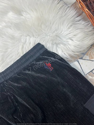 Вельветовые штаны Moncler