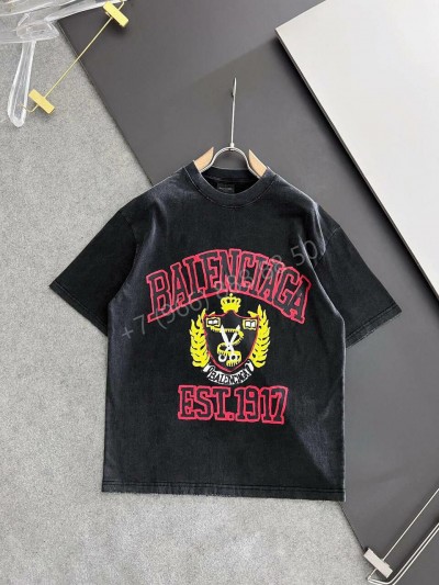 Футболка Balenciaga