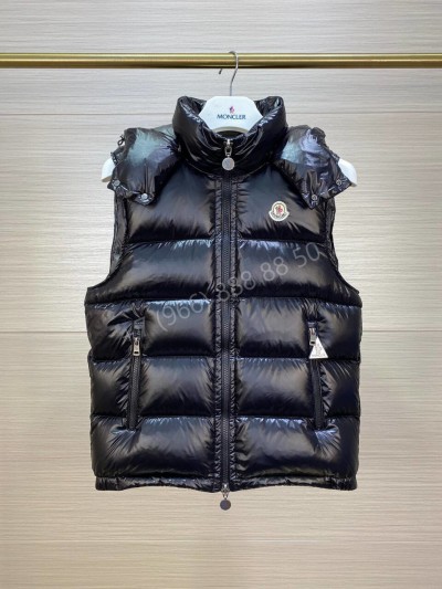 Безрукавка Moncler